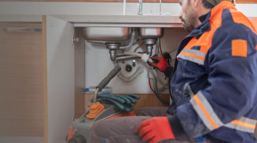 Professional slab leak plumber services in Dutch John, UT